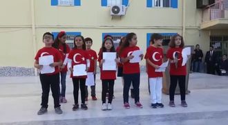 bayragim bayragim o al rengin solmasin eba