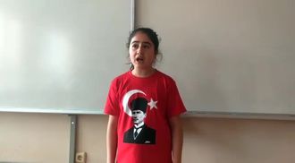 bayragim bayragim o al rengin solmasin eba